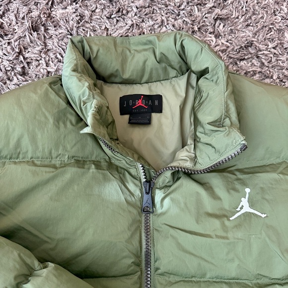 Jordan Jacket - Picture 2 of 5